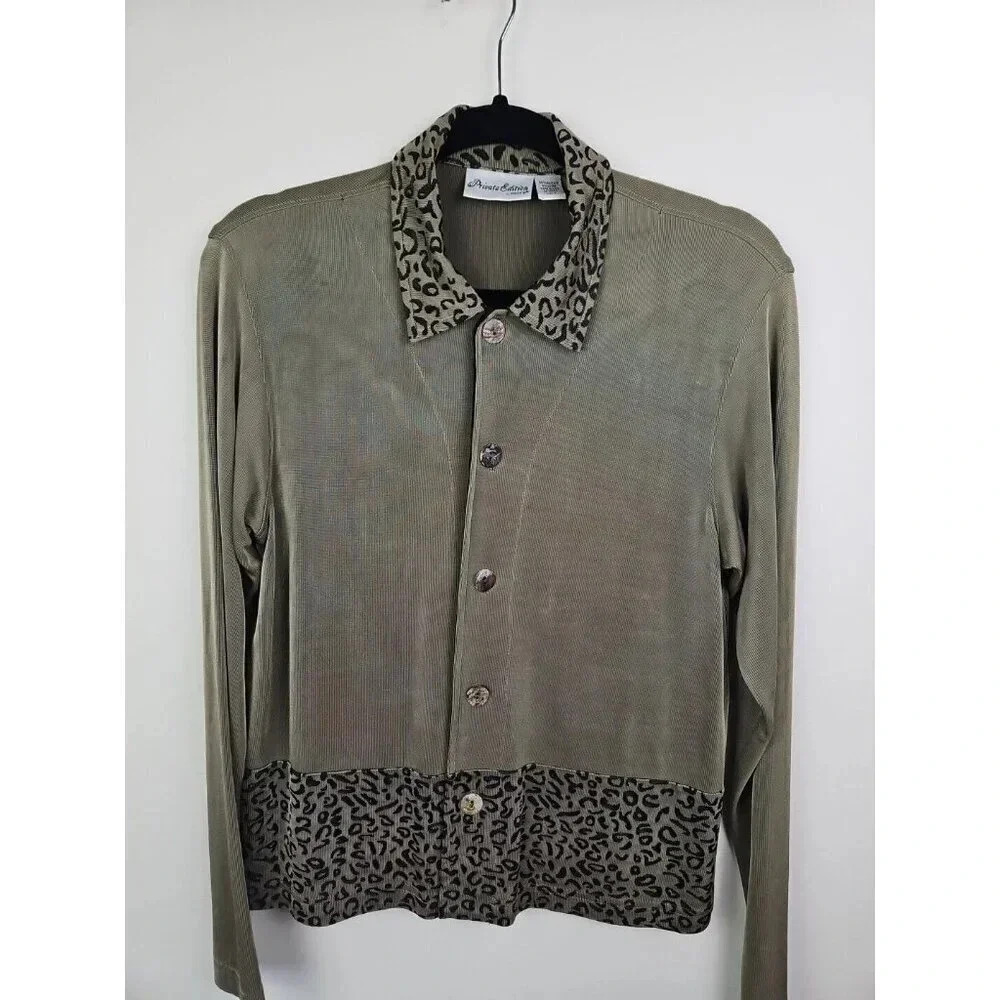 Private Edition Chico's Blouse Top‎ Olive Green Animal Print Block Button Size 0